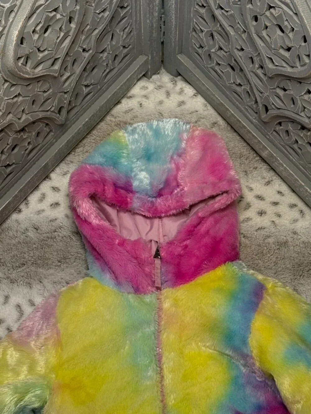 Maddeen Girl reversible rainbow faux fur puffer jacket size 6 magical fairycore